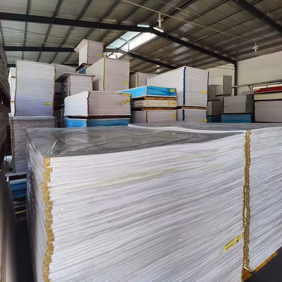 Placa de espuma de PVC para produtos de plástico à prova d'água branca para móveis domésticos de armário de cozinha